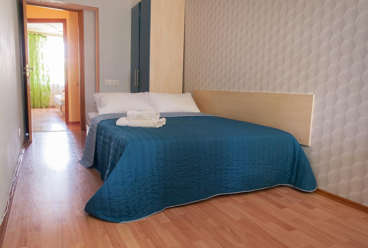 Luxury 3 Rooms Apartments In Center By Green House Poltava Exterior photo